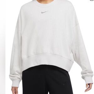 Nike Essentials Oversized Fleece Crew Sweater